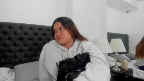 Snapshot of lucy_garzon chatting on 03.25.26 lucy_garzon online show from 03.25.26