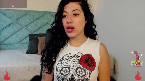 Snapshot of lucy_greys_ chatting on 02.03.26 Lucy Greys online show from 02.03.26