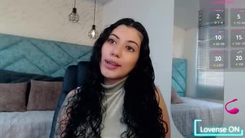 Snapshot of lucy_greys_ chatting on 02.24.26 Lucy Greys online show from 02.24.26