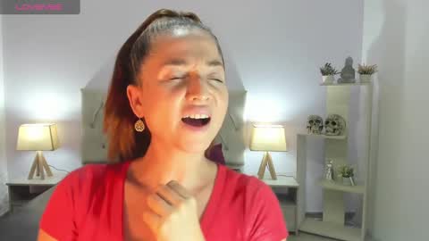 Lucia online show from 01.10.25