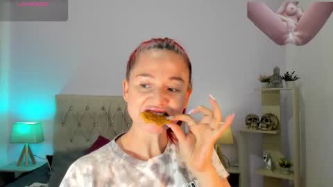 Lucia online show from 09.23.25