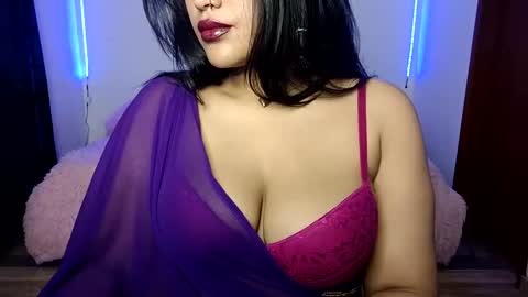 Snapshot of lucy_kanne chatting on 01.19.25 Lucy online show from 01.19.25