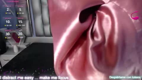 Snapshot of lucy_ny chatting on 09.19.25  SleepyAbuela online show from 09.19.25