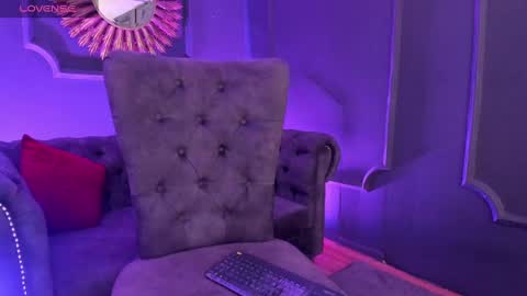 Lucy  online show from 01.11.25