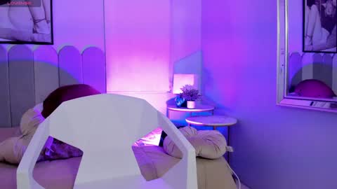 Lucy  online show from 02.05.25