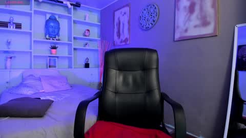 Lucy  online show from 02.06.25