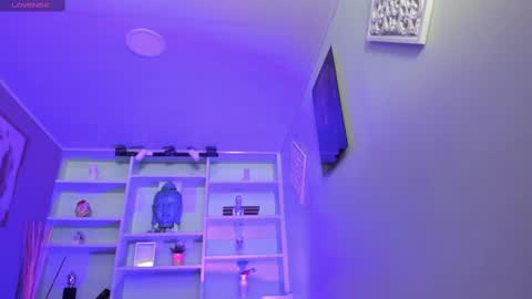 Lucy  online show from 02.24.25