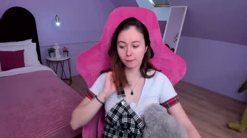 Lucy  online show from 01.17.26