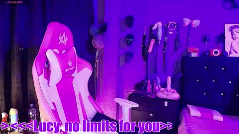 Snapshot of lucyheartfilia11 chatting on 01.10.26 Lucy online show from 01.10.26