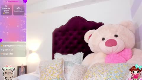 Snapshot of lucyluy chatting on 12.20.24 Instagramlucyluy10 online show from 12.20.24