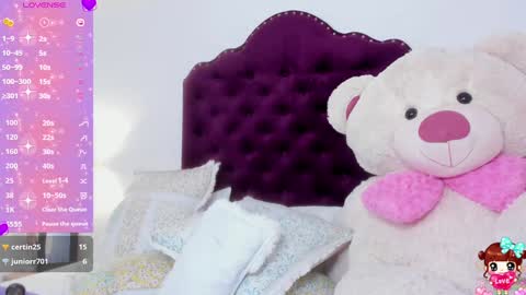 Snapshot of lucyluy chatting on 12.22.24 Instagramlucyluy10 online show from 12.22.24