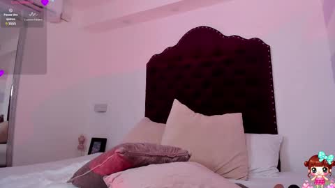 Snapshot of lucyluy chatting on 02.15.25 Instagramlucyluy10 online show from 02.15.25