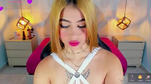 Snapshot of lucymars1 chatting on 10.21.25 L U C Y  online show from 10.21.25