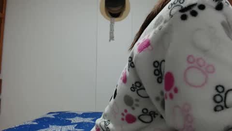 I am Luciana Martin... Welcome in my room online show from 02.10.26