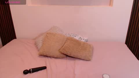 lucystar3 online show from 09.26.25