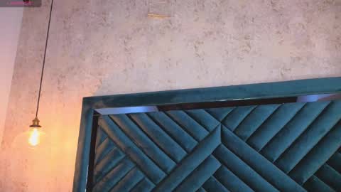 Lucy online show from 10.04.25