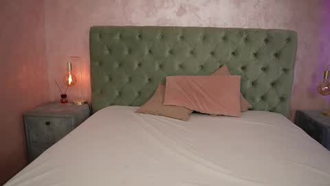 LucyWillow online show from 01.18.26