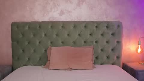 LucyWillow online show from 02.08.26