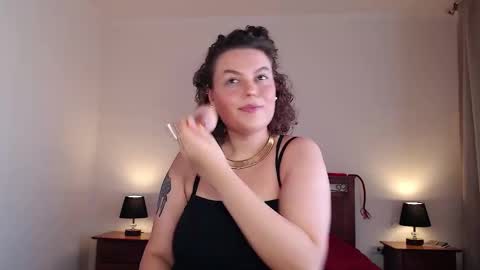 Call me Lucy online show from 10.21.25