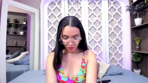 Lucy Liiu online show from 02.25.25