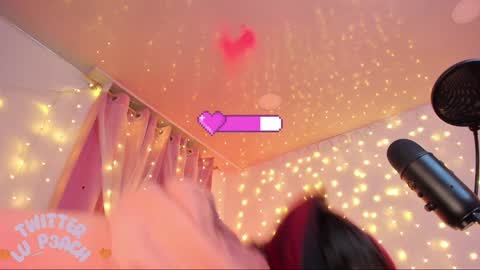 Snapshot of lucyy_peach chatting on 01.30.25 LUCYY FROM HOME online show from 01.30.25