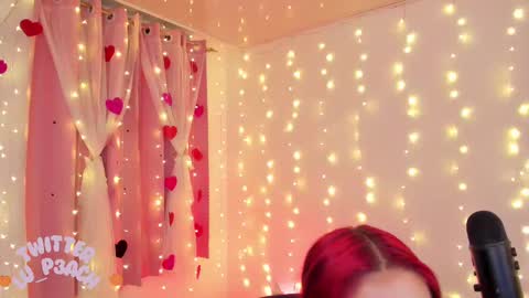 Snapshot of lucyy_peach chatting on 02.18.25 LUCYY FROM HOME online show from 02.18.25