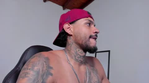 Luigi Vitale online show from 04.04.26