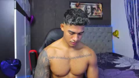 Snapshot of luigi_hot_ chatting on 07.08.26 Luigi Independent model online show from 07.08.26
