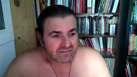 Snapshot of luigijohn chatting on 09.12.25 LUIGIJOHN online show from 09.12.25