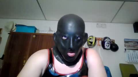 A slave to the mistress.. un esclavo para las amas dominantes. online show from 11.29.25