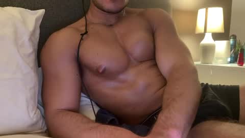 luis763413 online show from 04.16.26