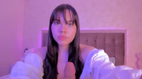 Luisa Giraldo online show from 09.17.25
