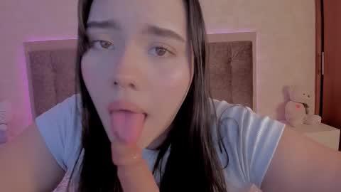 Luisa Giraldo online show from 10.02.25