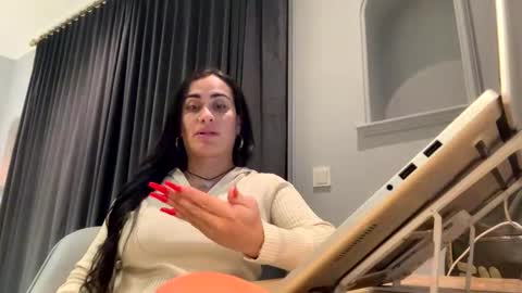 Snapshot of luisamonsterdick chatting on 10.20.25 Luisa Monsters online show from 10.20.25