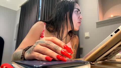 Snapshot of luisamonsterdick chatting on 10.21.25 Luisa Monsters online show from 10.21.25