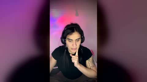 Snapshot of luisamonsterdick chatting on 02.19.26 Luisa Monsters online show from 02.19.26