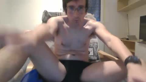 Snapshot of luismcawesome chatting on 09.26.25 Luis online show from 09.26.25