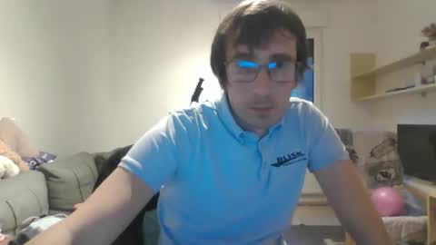 Snapshot of luismcawesome chatting on 10.17.25 Luis online show from 10.17.25