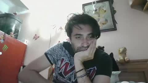 Snapshot of luismiastarot chatting on 10.23.25 luismiastarot online show from 10.23.25