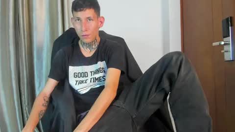 Snapshot of lujuriau_u chatting on 09.17.25 lujuriau_u online show from 09.17.25