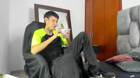 Snapshot of lujuriau_u chatting on 10.12.25 lujuriau_u online show from 10.12.25