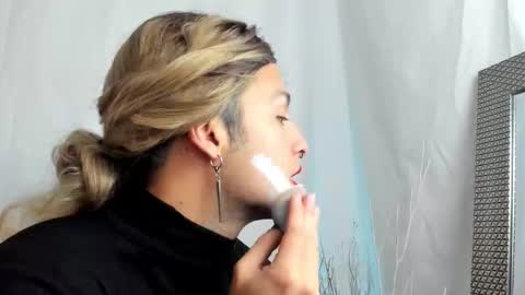 Luka Castillo online show from 10.31.25