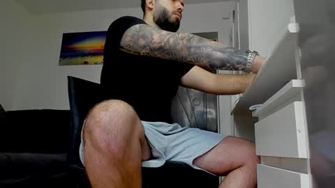 Snapshot of lukedenver chatting on 02.05.25 Luke online show from 02.05.25