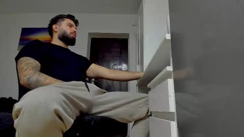 Snapshot of lukedenver chatting on 10.07.25 Luke online show from 10.07.25