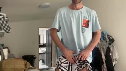 Snapshot of lukegunn22 chatting on 12.19.24 MR. Luke Gunn online show from 12.19.24