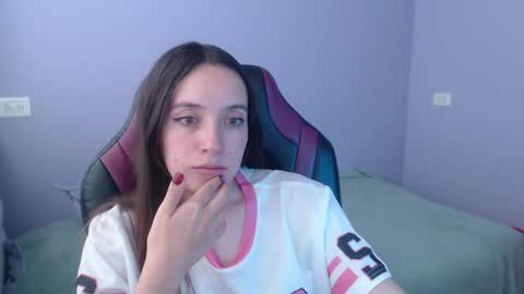 Vicky online show from 12.05.25