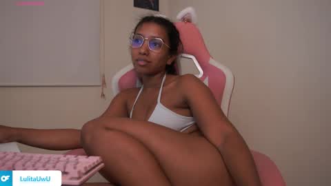 Snapshot of lulitauwu chatting on 10.23.25 lulitauwu online show from 10.23.25