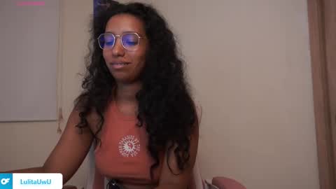 Snapshot of lulitauwu chatting on 10.27.25 lulitauwu online show from 10.27.25