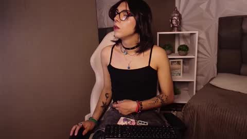 Snapshot of lullaby_charade_ chatting on 02.20.26 Cookie online show from 02.20.26