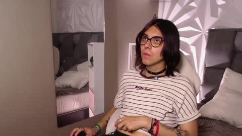 Snapshot of lullaby_charade_ chatting on 02.24.26 Cookie online show from 02.24.26